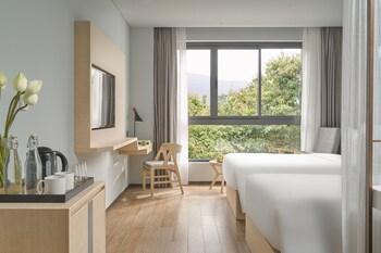 room_aadbfa1d-9cf2-4ef8-a5a8-7b27312eff3b.jpg