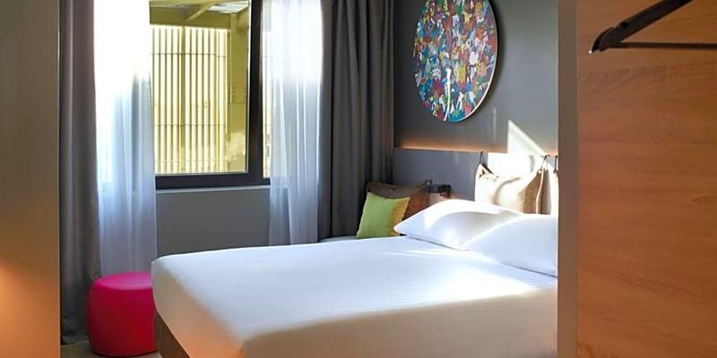 room_3d9c480c-70f2-4b8b-abf3-6332a251b2d1.jpg