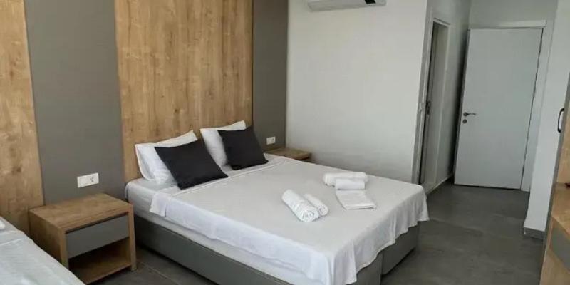 room_89e05b15-55bb-4bc9-881a-28fcfda4aa4d.jpg