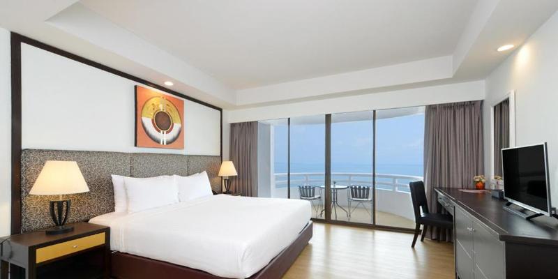 room_abb780b3-65a9-44f8-8bc8-435f20e6f8c4
