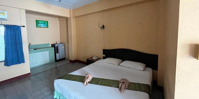 room_fcd4442a-dc6c-40e8-9a82-010f8b854d1a.jpg