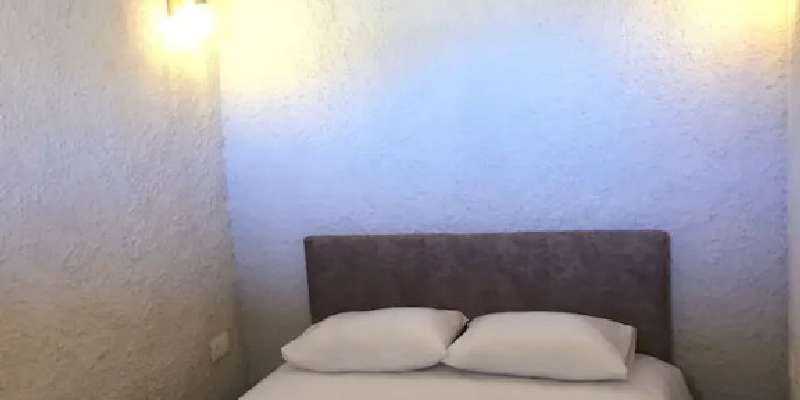 room_39bc43b5-1d6a-482f-bf28-5fd10c3130e5.jpg