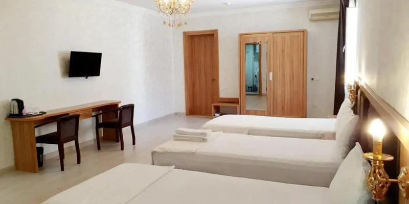 room_54cdacf1-ae8b-4d67-b3e7-c98ff9aeb92f.jpg