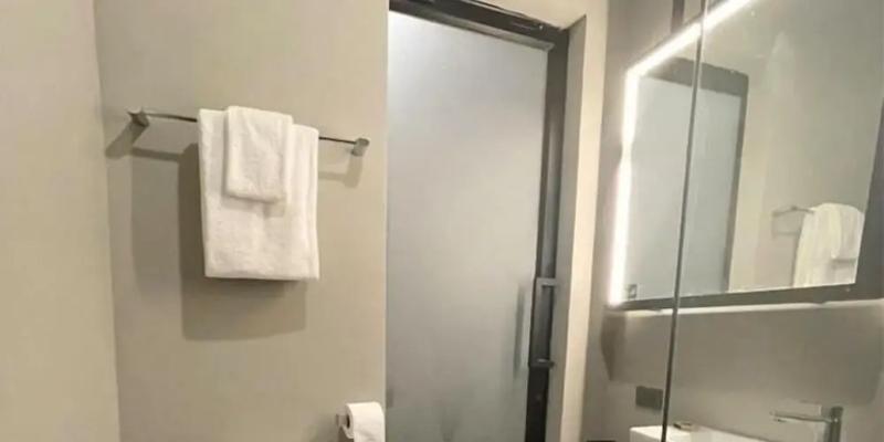 room_aaf83216-c9ed-43b6-bd00-75d5f071dfd1.jpg