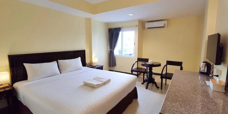 room_61d2aff7-cf36-4cd6-ba3f-e822afd314bf.jpg
