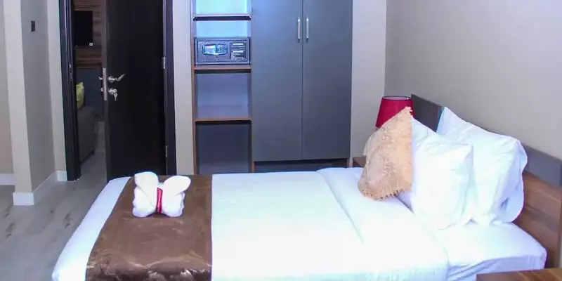 room_b2ec7da0-7b12-4fb4-80c3-873173956e03.jpg