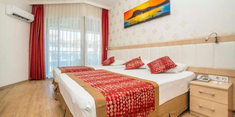 room_b2c53c2a-1f4f-483b-a742-cff1ca0288c4