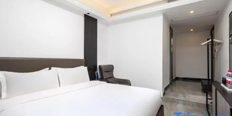 room_dffc17c4-0557-4af1-8dc2-178606c0fe4b.jpg
