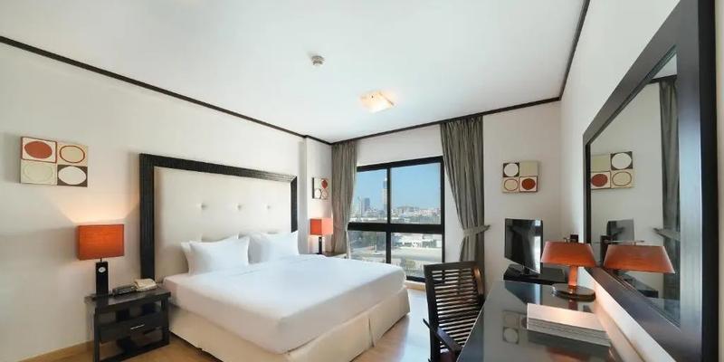 room_7cec43bd-35d3-480a-828b-6d38803eaf9f.jpg