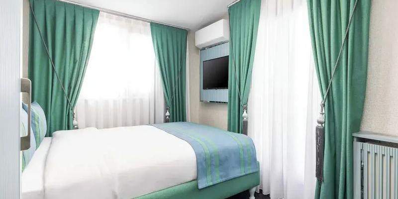 room_4f58f96a-2a00-495c-b6db-fd6327f5aa2e.jpg