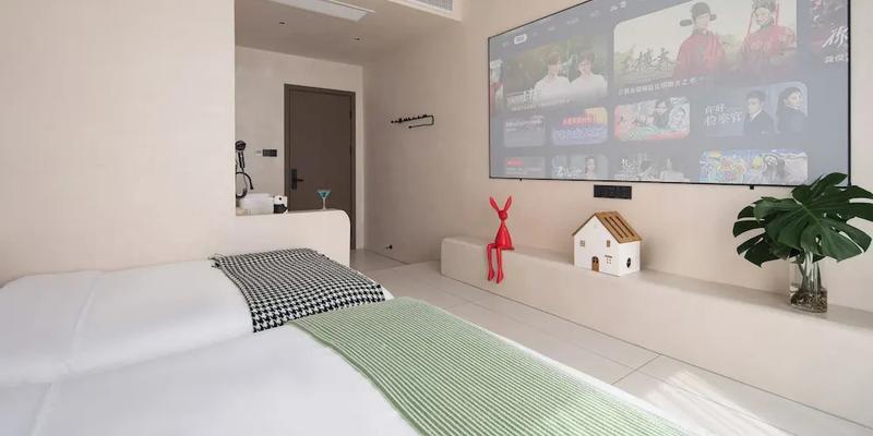 room_94f2c6d7-d617-4d78-8f95-394d43122222.jpg