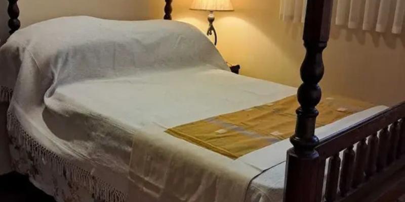 room_48f8a458-e0a3-432e-9150-b1d2c0cbc49b.jpg