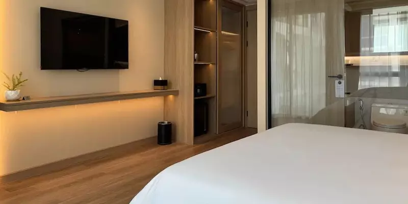 room_9b69b5cf-e468-47be-8fe6-593db8f72ae1.jpg