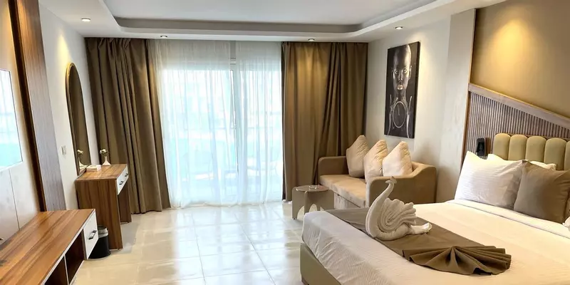 room_26323125-9d8c-4230-8f2f-7131df18a844