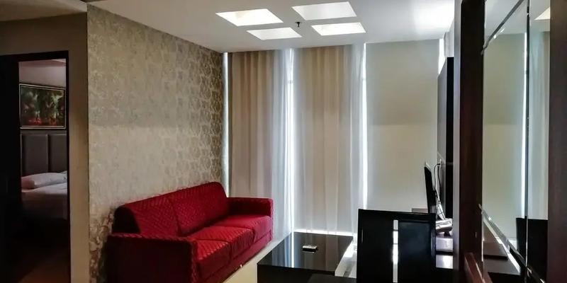 room_9d71f6b9-ceff-47a2-a5cb-65ab74e87a1e.jpg