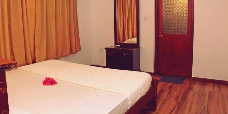 room_121b9ebb-9ebe-46bd-a6ce-cf72dccec5b6.jpg