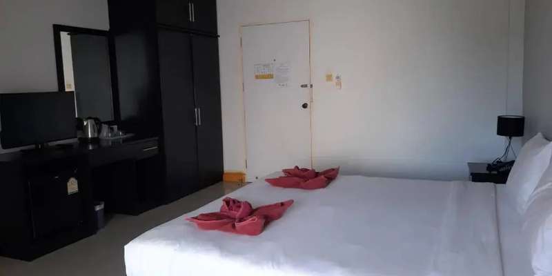 room_549f3636-6f2f-4eef-9400-8c7573cbf246.jpg