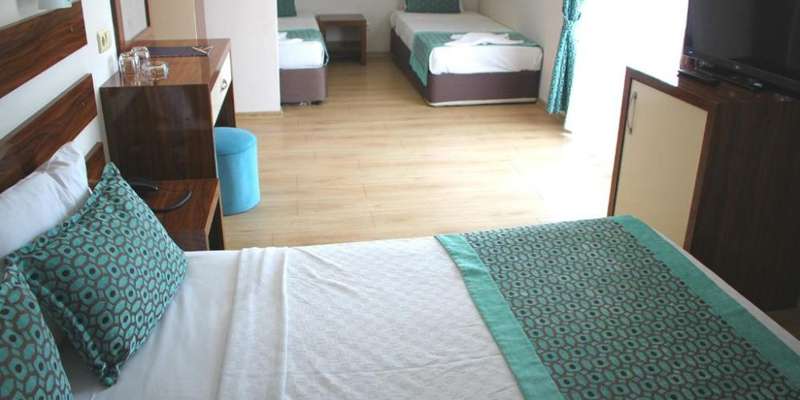 room_54f4327a-fa26-48d2-8f46-12624cfbf15e