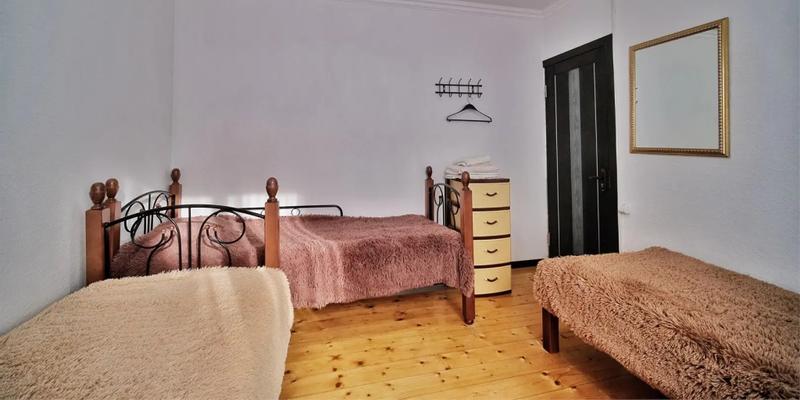 room_b5565404-fce7-47bd-84be-c9d10a13f793.jpg