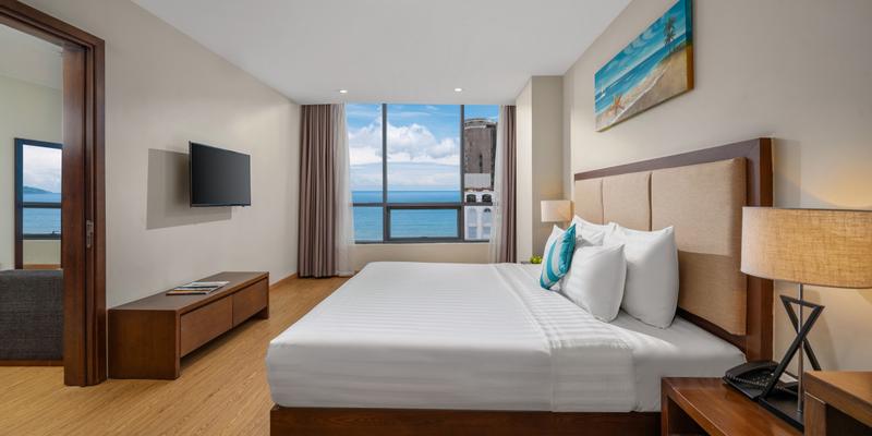 room_df74067a-2d7e-4f23-8a92-8eb296d4b5d2