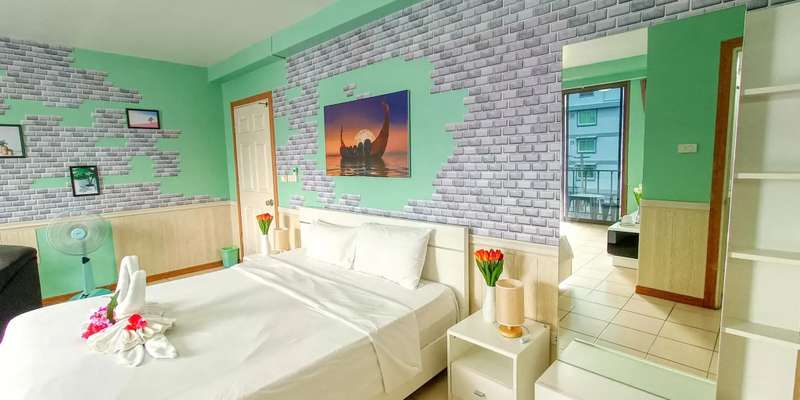 room_7c372550-c4e1-4ccf-8972-e2b68a4efa1c.jpg