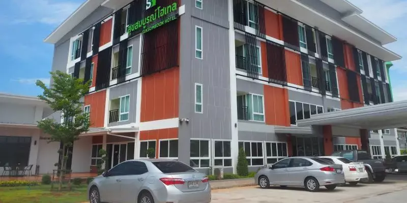 room_5f2db319-40e4-4ac8-aab3-ee9ac7b1caac.jpg