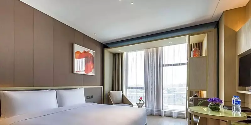 room_03776e46-1fa9-4d8e-9f46-6d9d00ff30a0.jpg