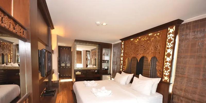 room_aa715efa-b42a-4d6e-94be-675f0cf92b9a.jpg