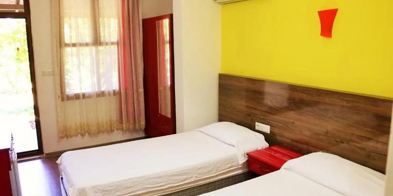 room_db98c1d6-fa4a-4f14-8c48-bceea33378dc.jpg