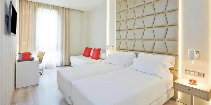 room_c9a48d96-ee1b-4a34-9ff1-b2bdfab1f25f.jpg