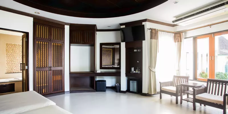 room_4c12fd22-9f47-46a4-b5ca-f9b5356a8aa2