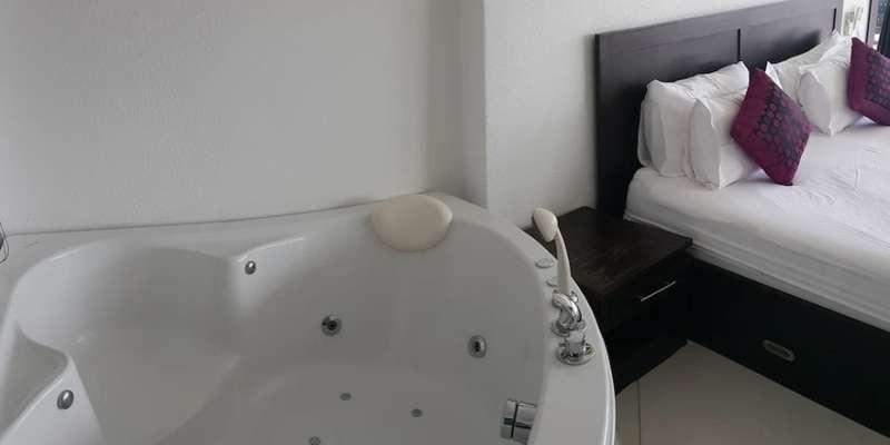 room_d1f8f013-8dc3-4ded-8544-ac18ee974c7f.jpg