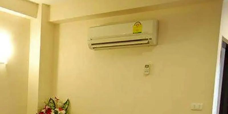 room_0847efa3-7f9a-4c60-9ad1-c150dddb972c.jpg