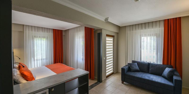 room_0f3fbf13-3cf6-49ea-958b-0502b308b46a.jpg