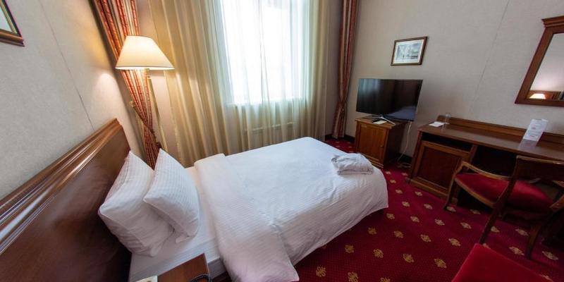 room_0fe6a4f1-e026-4771-bdb6-aa93f790f6c8.jpg