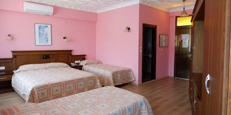 room_9b024f69-ce38-4d85-a243-2c71792c6406