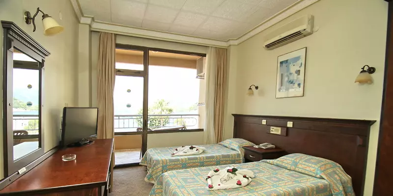 room_c8f0a0ca-19ba-4725-b0fc-7bdf54abcc59