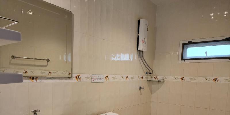 room_f3fdda1f-c5a3-40ed-80f9-a2f0e5d9c1f7.jpg