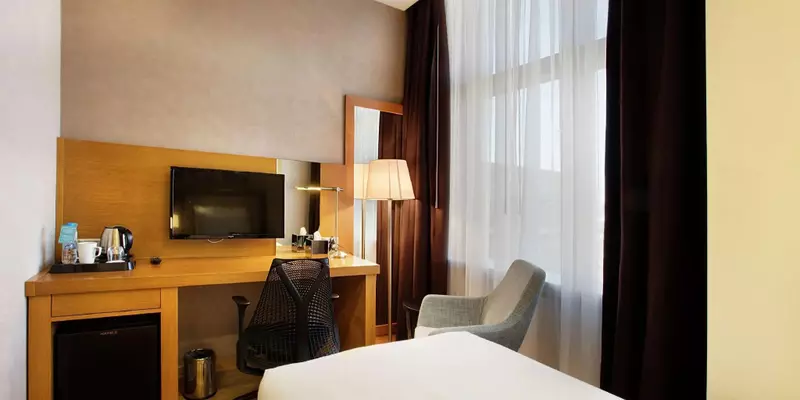 room_1c134129-9693-489e-a1f6-7f7a231dd454.jpg