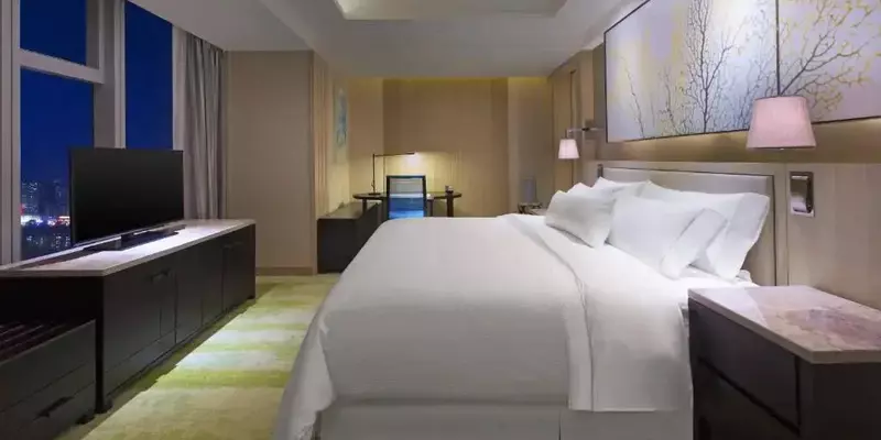 room_e37f551c-f6bd-42f2-ae10-2490f5d4aa21.jpg