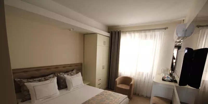 room_5945f613-e452-485b-9344-bed88a544b1d.jpg
