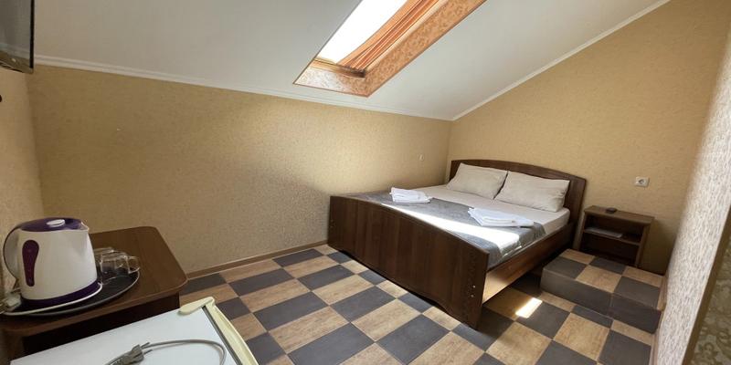 room_8c341c7e-ec53-4fc1-8f66-e82b74c059ba.jpg