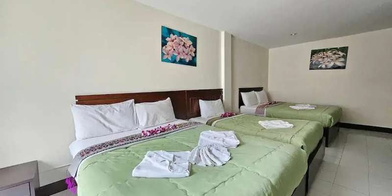 room_487c8018-d3a0-40c7-a00c-8e5d0b93ca69.jpg