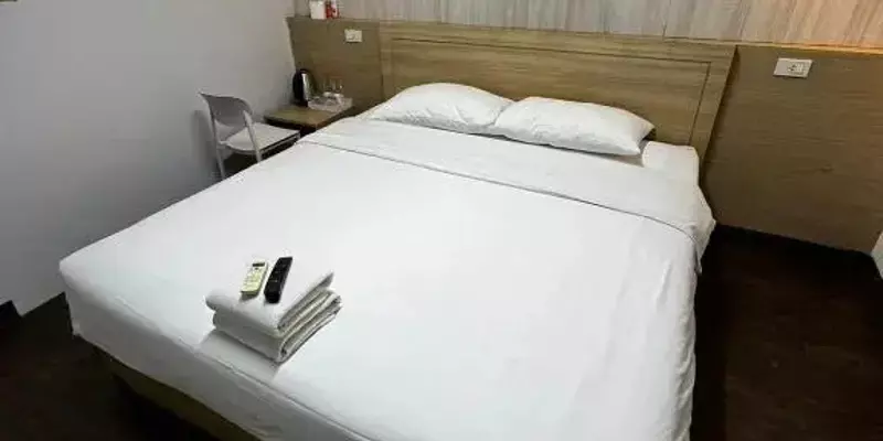 room_999d5e84-9cf9-419e-9f3c-3aff66799775.jpg