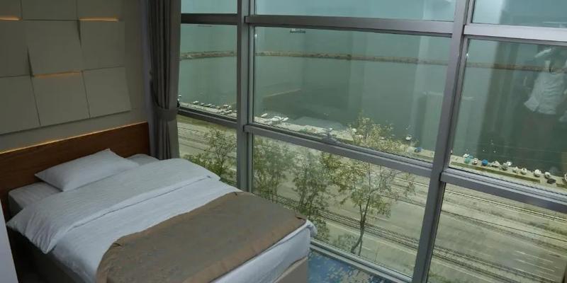 room_e942bb90-325a-4f1b-a65f-20174ba3a2e4.jpg