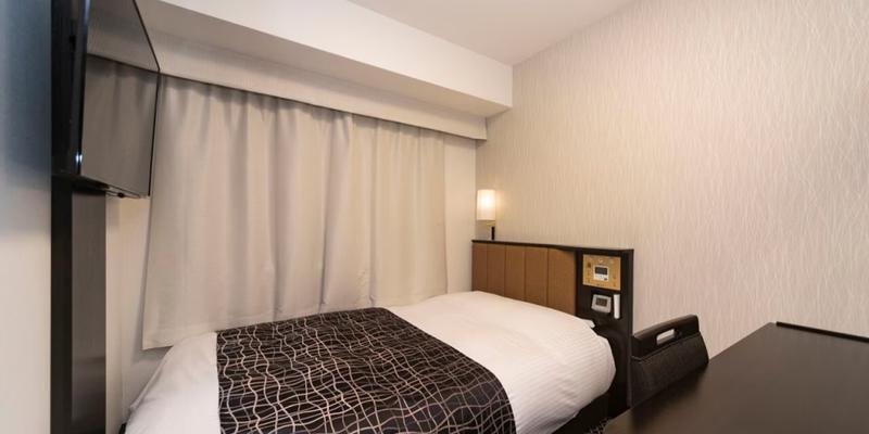 room_2b2904ed-68b0-4e8a-977f-2e51353a5fc1.jpg