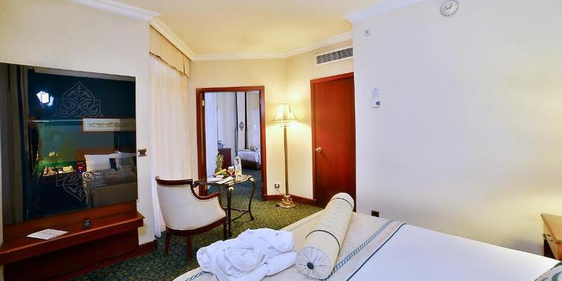 room_59a855b4-4e5f-4827-bd6d-c677a0b8aeb2.jpg