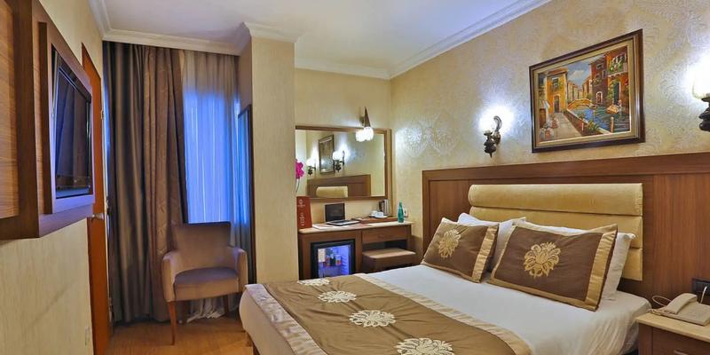 room_b60518c3-0a29-4292-b8a2-49223d13c3d0.jpg
