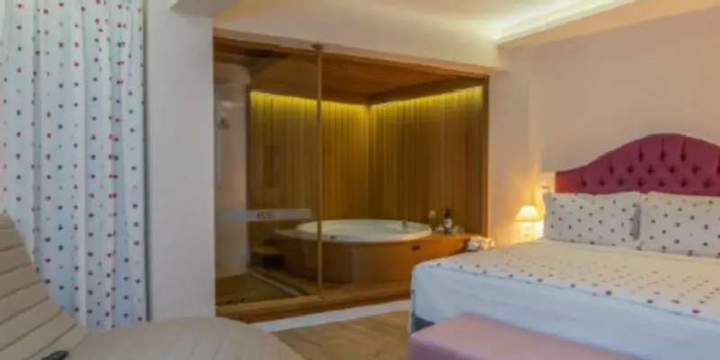 room_cc1e9e3a-319e-41a3-a231-be60b0cfe07a.jpg