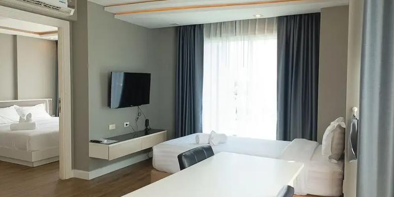 room_e1e1bffd-c6d6-406d-9d84-a7268a0780d5.jpg